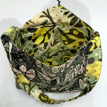 Load image into Gallery viewer, Reversible  Linen/cotton Shoulder bag
